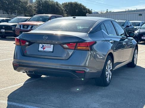 Certified 2025 Nissan Altima 2.5 S image 9