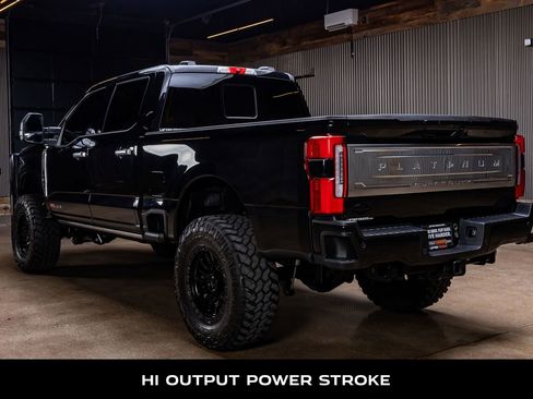 Used 2025 Ford F250 Platinum w/ Platinum Plus Package image 6