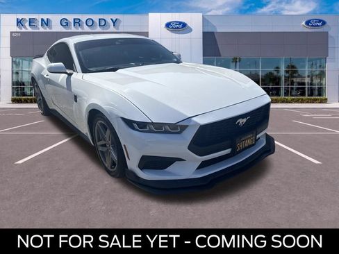Used 2024 Ford Mustang Coupe RWD image 1