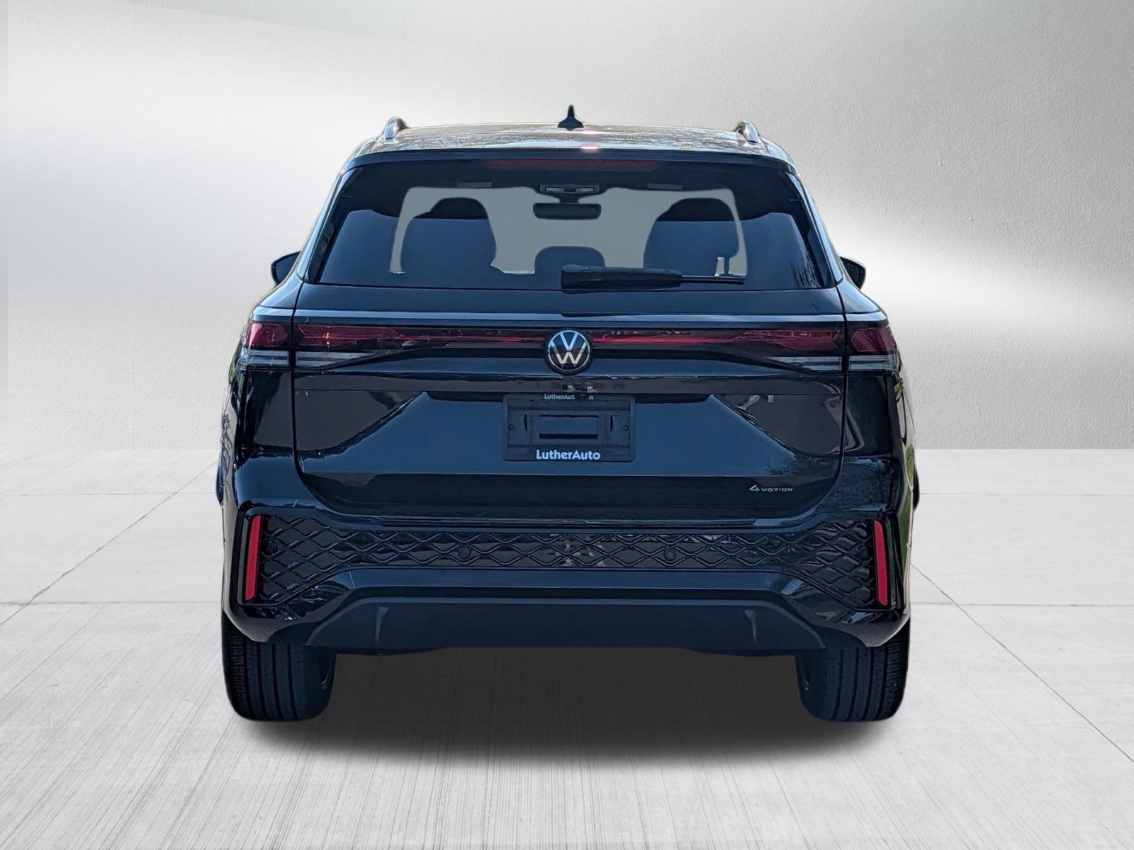 Certified 2026 Volkswagen Tiguan SE R-Line AWD/4WD image 6
