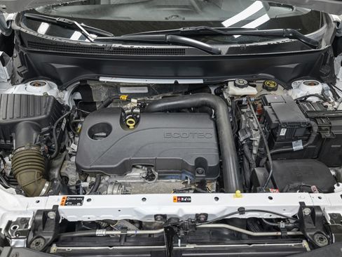 Used 2023 Chevrolet Equinox LS w/ LS Convenience Package image 13