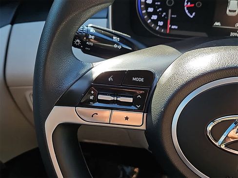 Used 2024 Hyundai Tucson SEL image 16