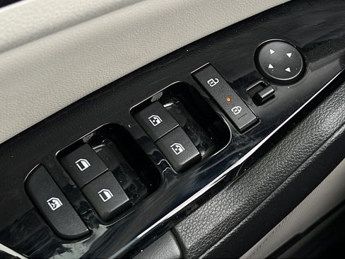 Certified 2023 Kia Sportage EX FWD image 18
