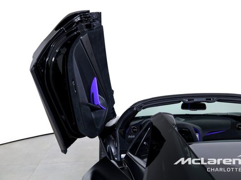 Used 2022 McLaren 720S Spider RWD image 12