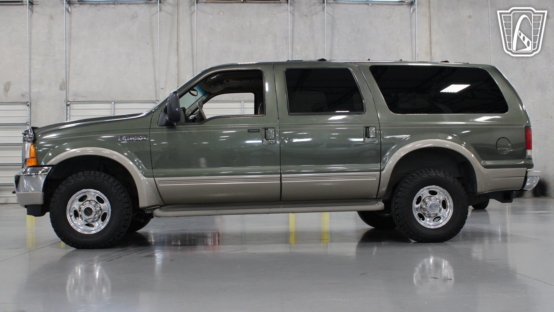Used 2001 Ford Excursion Limited AWD/4WD image 27