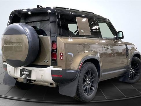 Used 2021 Land Rover Defender 90 S image 2