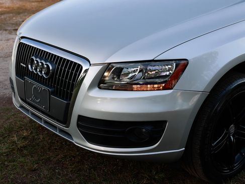 Used 2011 Audi Q5 2.0T Premium image 29