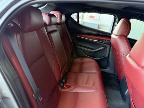 Used 2025 MAZDA MAZDA3 Hatchback w/Premium Plus Pkg image 19