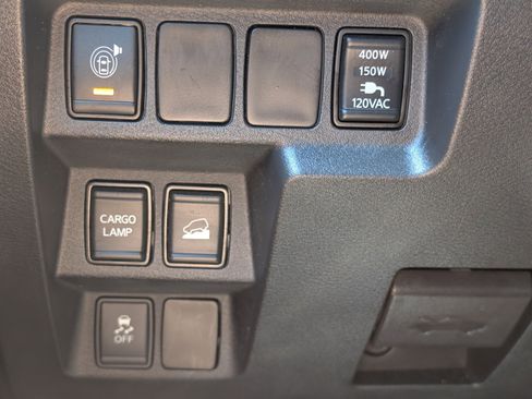 Certified 2022 Nissan Frontier SV AWD/4WD image 33