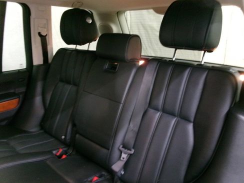 Used 2012 Land Rover Range Rover Supercharged w/ Silver Pack AWD/4WD image 19