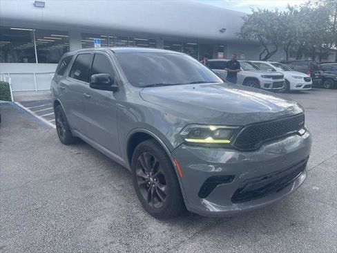 Certified 2021 Dodge Durango SXT image 3