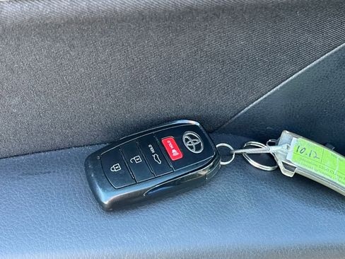 Used 2025 Toyota Camry LE image 22