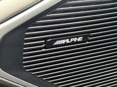 Used 2022 Jeep Wagoneer Series III AWD/4WD image 17