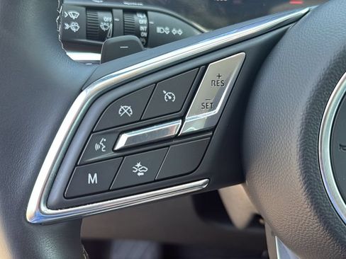 Used 2025 Buick Envision Preferred AWD/4WD image 10