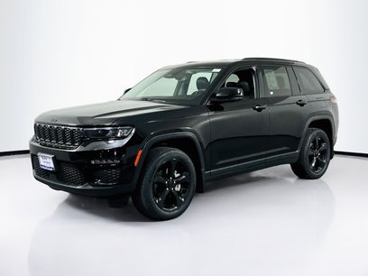 Used 2023 Jeep Grand Cherokee Limited w/ Black Appearance Package