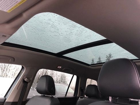 Used 2025 Volkswagen Atlas SEL image 15