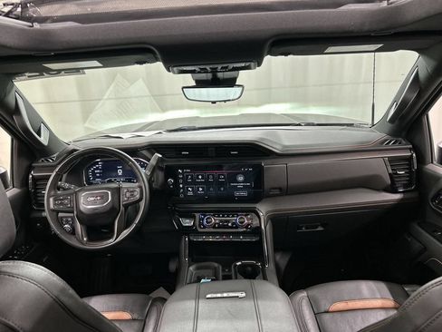 Certified 2024 GMC Sierra 2500 AT4 w/ AT4 Premium Plus Package AWD/4WD image 18