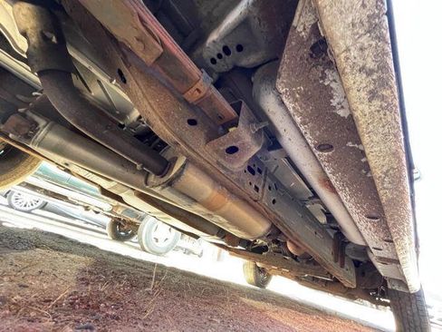 Used 2014 Chevrolet Express 2500 image 17