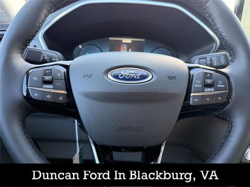 New 2026 Ford Escape PHEV w/ PHEV Premium Package image 23