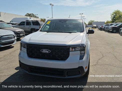 Used 2025 Ford Maverick XLT w/ XLT Luxury Package FWD image 2