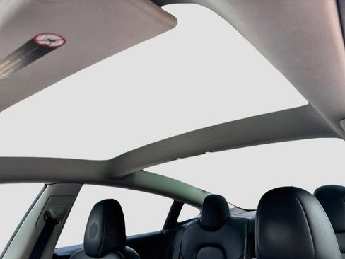 Used 2023 Tesla Model 3 Standard Range RWD image 22