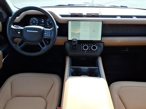 New 2026 Land Rover Defender 110 X-Dynamic SE image 4