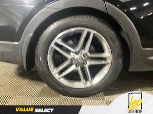 Used 2017 Hyundai Santa Fe FWD image 25