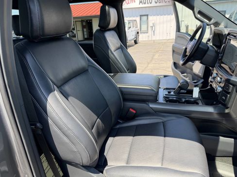 Used 2025 Ford F150 Lariat AWD/4WD image 23