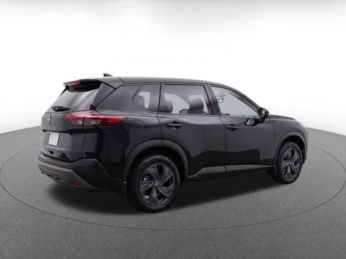 Used 2026 Nissan Rogue SV AWD/4WD image 8