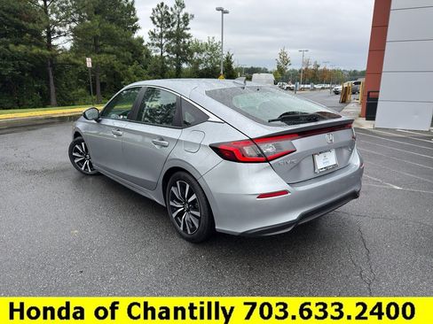 Used 2024 Honda Civic EX-L image 5