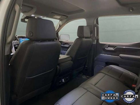 Used 2025 GMC Sierra 1500 SLT image 16