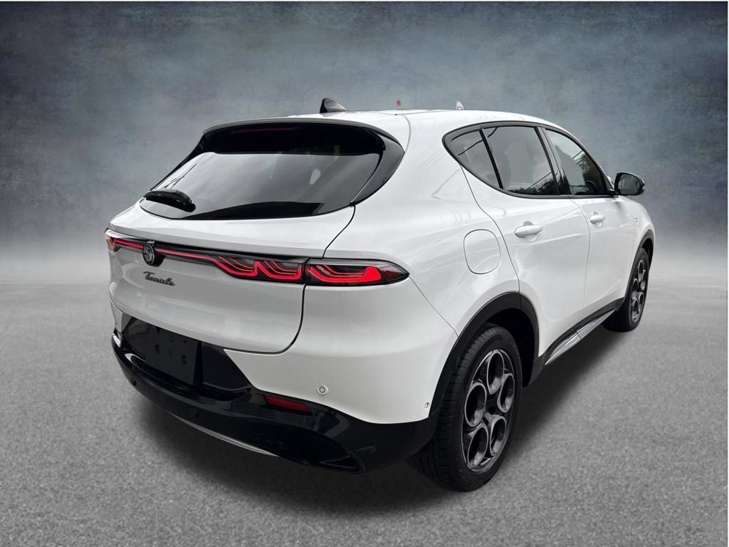 Used 2024 Alfa Romeo Tonale Ti w/ Active Assist Package AWD/4WD image 5