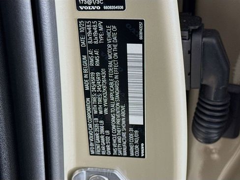 New 2026 Volvo EX30 Plus w/ Protection Package AWD/4WD image 32