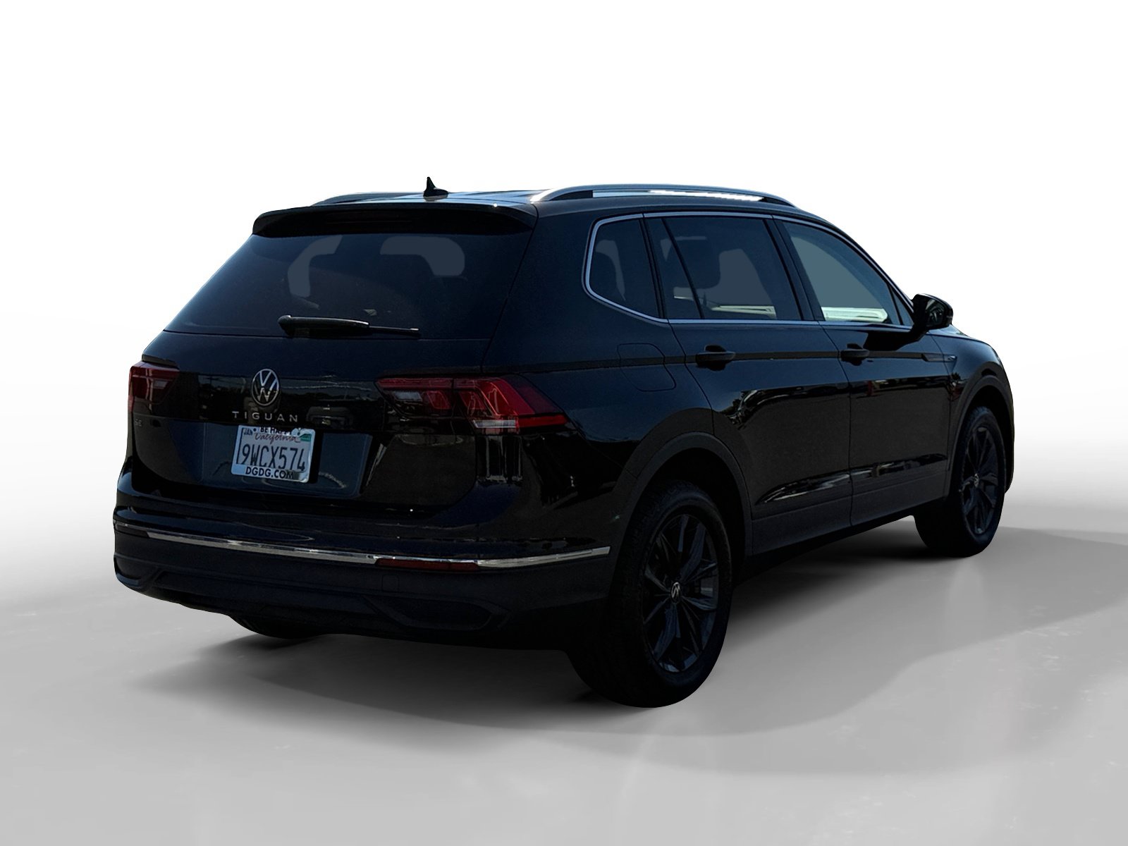 Certified 2022 Volkswagen Tiguan SE FWD image 5