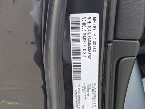 Used 2021 Jeep Grand Cherokee Laredo image 22