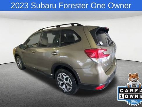 Used 2023 Subaru Forester Premium image 7