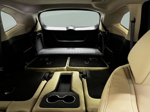 Certified 2023 Acura MDX FWD w/ Technology Package image 20
