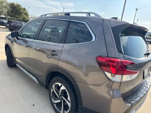 Used 2023 Subaru Forester Touring w/ Popular Package #2 AWD/4WD image 5