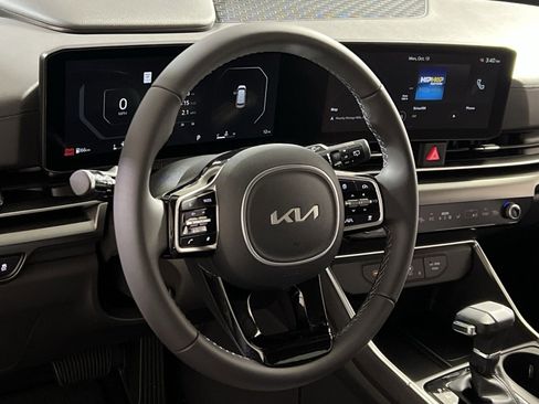 New 2026 Kia Carnival SX w/ SX Dark Edition Package image 14