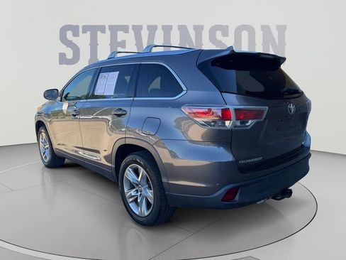 Used 2016 Toyota Highlander Limited FWD image 3