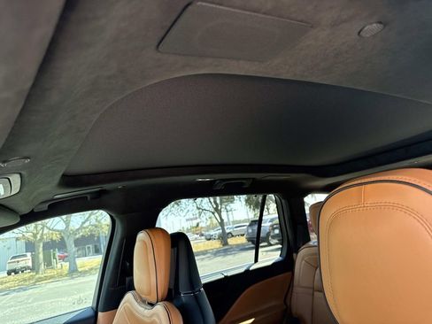 Used 2023 Lincoln Aviator Black Label w/ Dynamic Handling Package image 32