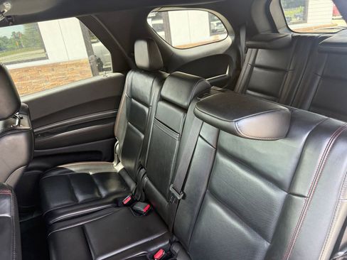 Used 2024 Dodge Durango GT RWD image 3