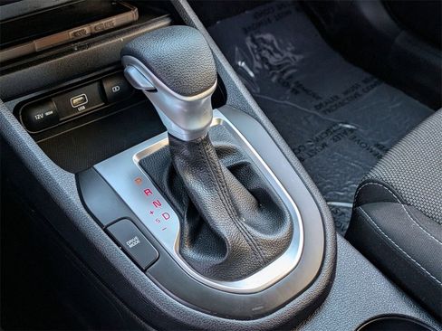 Used 2024 Kia Forte LXS image 18