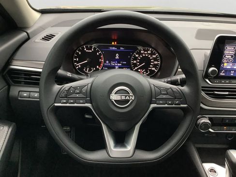 New 2025 Nissan Altima 2.5 SV image 19