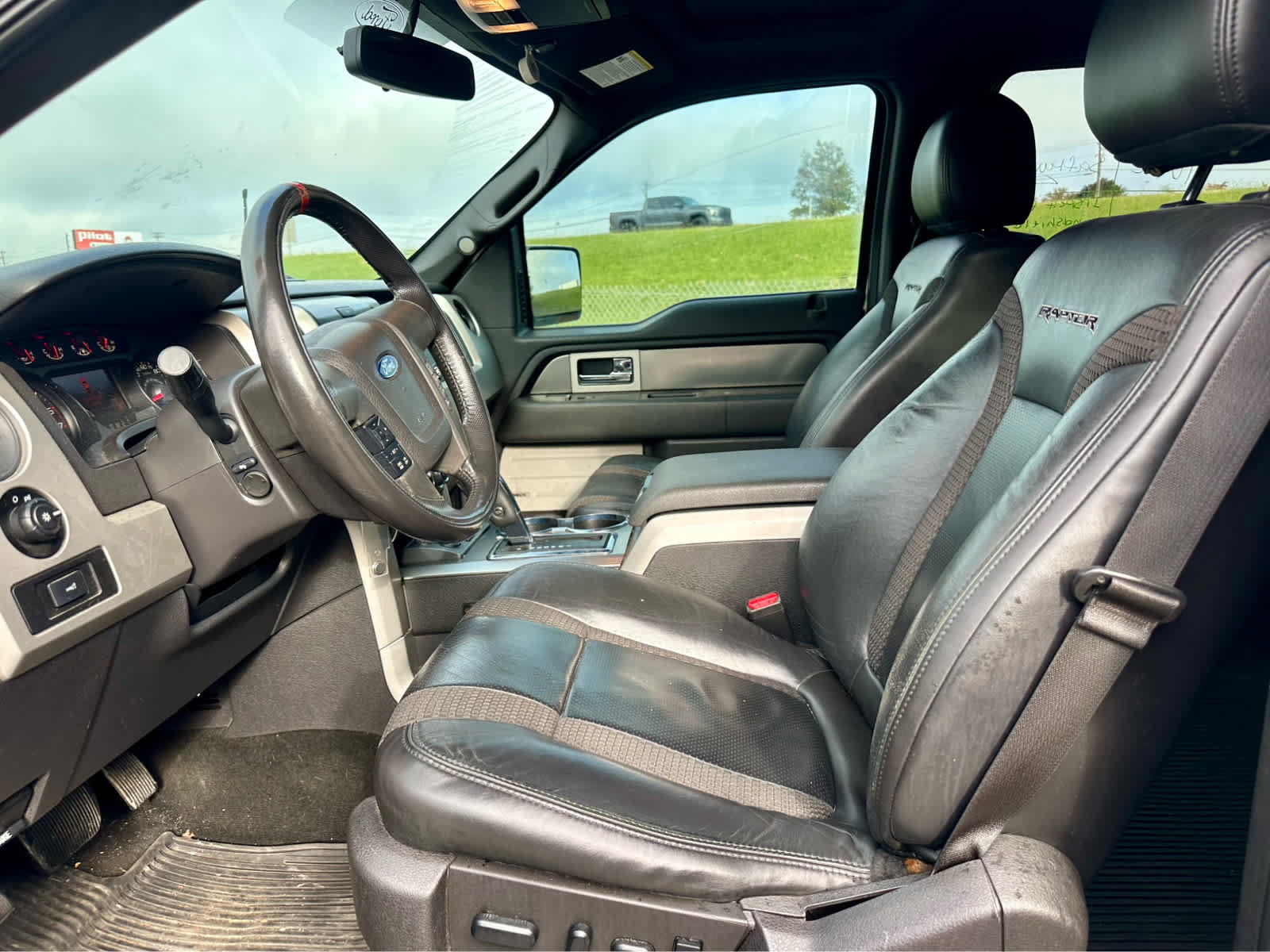 Used 2013 Ford F150 Raptor w/ Luxury Equipment Group AWD/4WD image 12