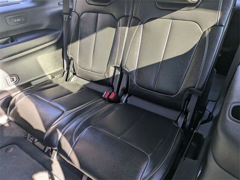 Certified 2023 Jeep Grand Cherokee L Limited w/ Black Appearance Package image 26