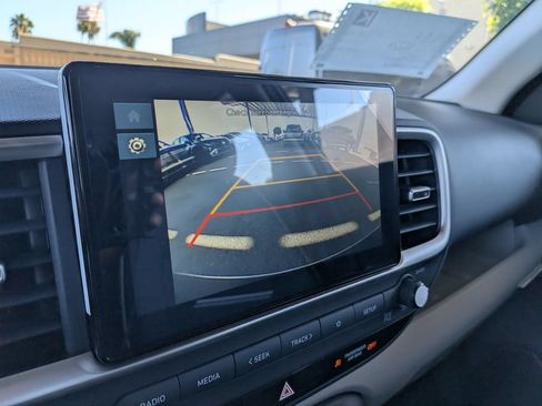 New 2026 Hyundai Venue SEL FWD image 21