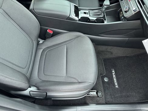 New 2026 Hyundai Tucson SE image 15