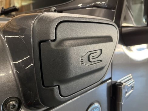 Used 2021 Jeep Wrangler Unlimited Rubicon 4xe w/ Steel Bumper Group image 16