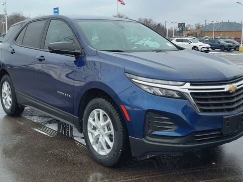 Certified 2023 Chevrolet Equinox LS w/ LS Convenience Package image 8